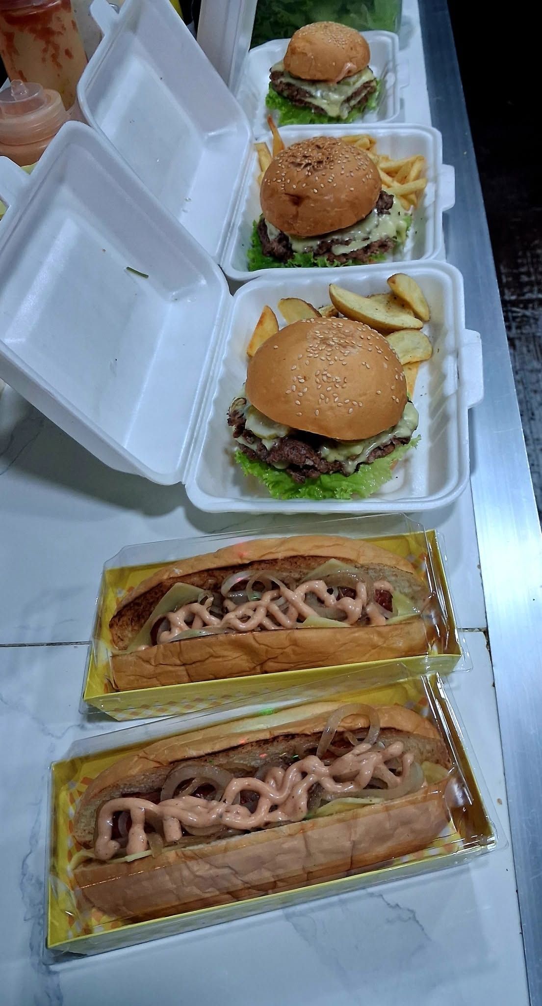 Burgers & dogs